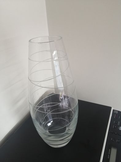 Flower vase