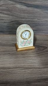 Miniature desk mantle clock quartz untested parts or repair