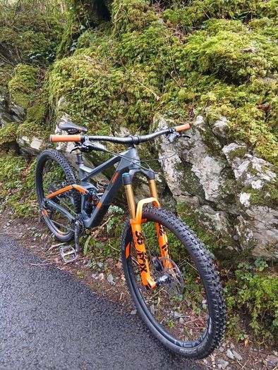 cube stereo mountain bike