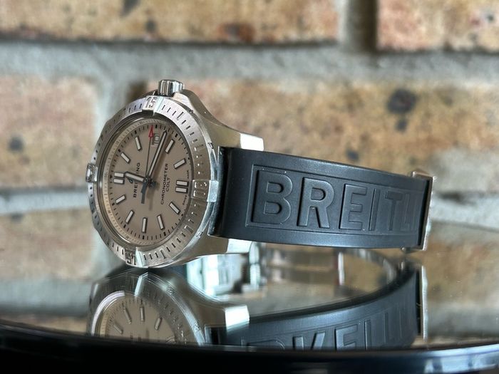Breitling Colt Chronometer - Mens Wristwatch