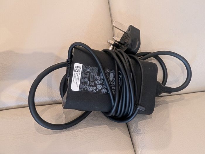 Dell 65W power adapter