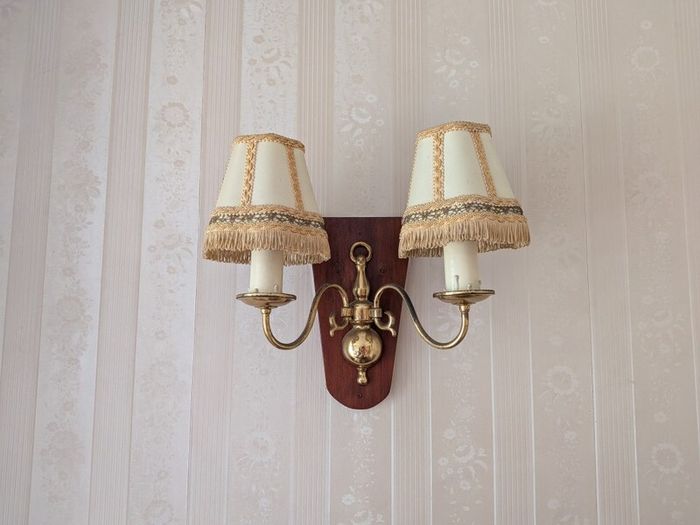 wall lights