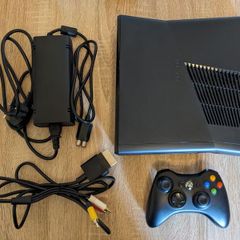 XBOX 360 S console