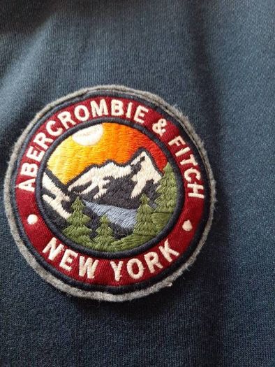 New abercrombie & Finch navy hoodie tag attached