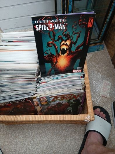 300+ marvel comics