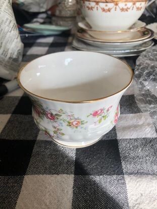Queens Rosamund Sugar Bowl Rosina China  Co Ltd Vintage