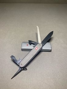 Victorinox farmer Alox sliver