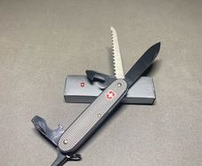 Victorinox farmer Alox sliver