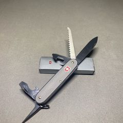 Victorinox farmer Alox sliver