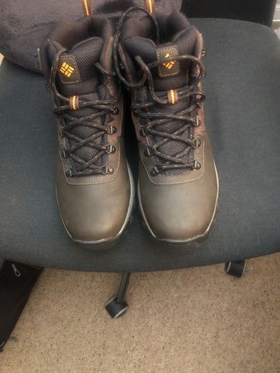 Columbia Newton Ridge II WP trekking and hiking boots size UK 9