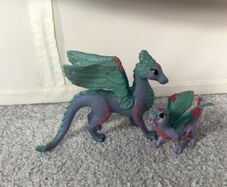 Shleich mother dragon and baby dragon