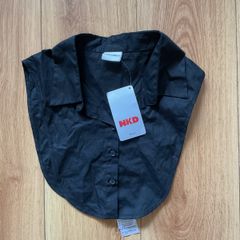 Laura Torelli black detachable shirt collar