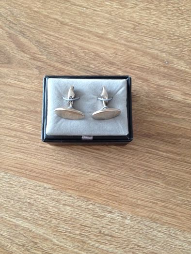 Cufflinks