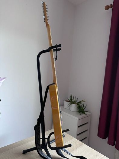 Guitar + Amp + Stand