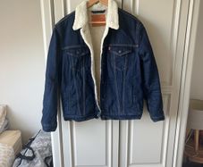 Levi's Sherpa-Lined Dark Denim Jacket Men's Large