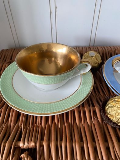 cups  & saucers - vintage china