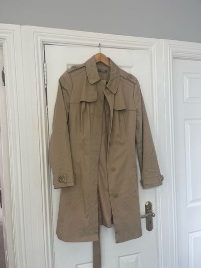 womans beige south brand trench coat with double breasted design need gone ASAP due to house clearance like New