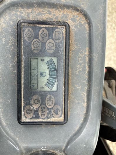 jcb digger 8017