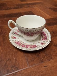 Myott- 5 x cups & saucers