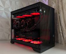High End Gaming PC | RX 9070 XT 16gb / Ryzen 7800x3d / DDR5
