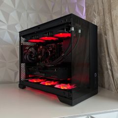 High End Gaming PC | RX 9070 XT 16gb / Ryzen 7800x3d / DDR5