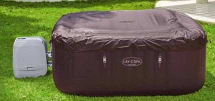 Lay-Z-Spa Maldives HydroJet Pro hot tub