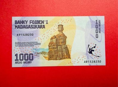 Madagascar  1000 Ariary  2017  ( Uncirculated )pick 100a ( Unc )