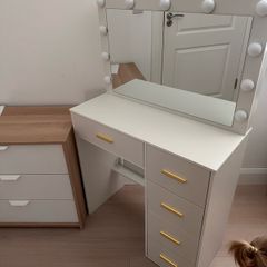 Make up / vanity table - small, suitable for kids