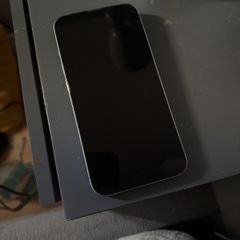 iPhone 14 - 128 GB/80 Percent battery health