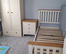 Single bedroom set