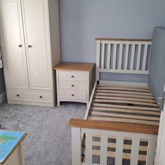 Single bedroom set
