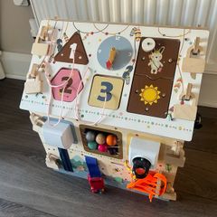 Montessori Toy house