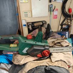 chainsaw