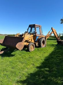Case 580g wheeled digger