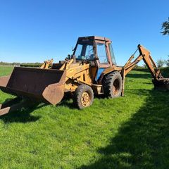 Case 580g wheeled digger
