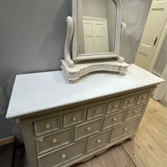chest of drawers and mirror