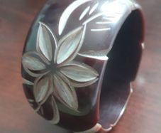 Carved Acrylic - Resin - Bangle