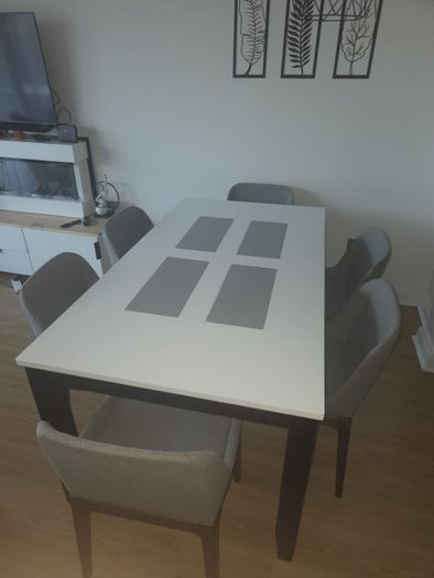 oak dinning table