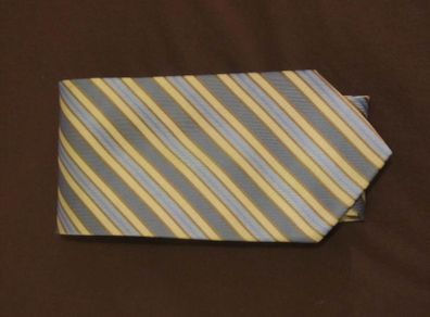 Tie 3