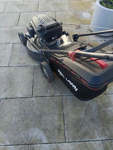 Almost new Pro Lawn Hyundai Self drive lawnmower 51 cm cut 170 cc engine. Year manufacturing 2024.