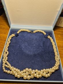 Vintage Fix Pearl Necklace