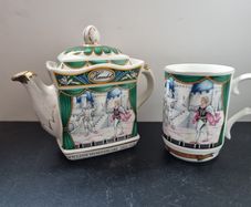 SADLER "HAMLET" Teapot and a Beaker Mug