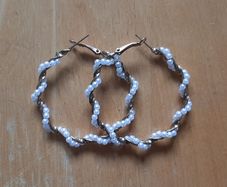 Very pretty beaded loop earrings