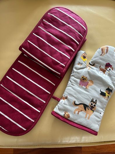 New Set of Oven Gloves