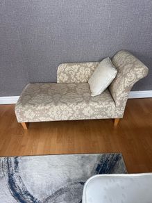 Chaise longue