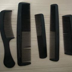5-piece styling comb set (brand new) Perfect for dying/daily hair styling, grooming, or beauty student practice