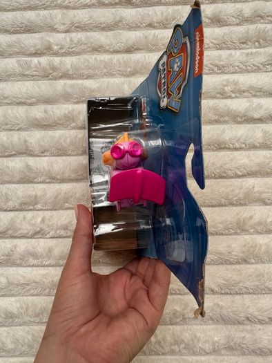 Paw Patrol Ultimate Rescue Skye Action Figure With Sound Please see photos