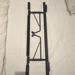 Pull up bar
