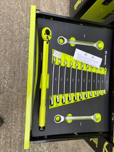 Brand New 7-drawer Tool Chest - Fully Loaded With Tools