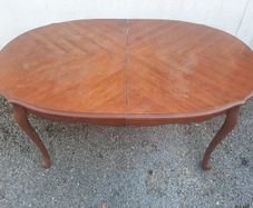 Dining room / kitchen table